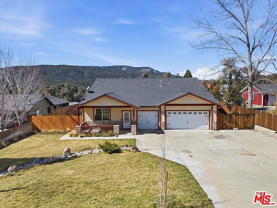1st image of 1013 Eagle Ln
