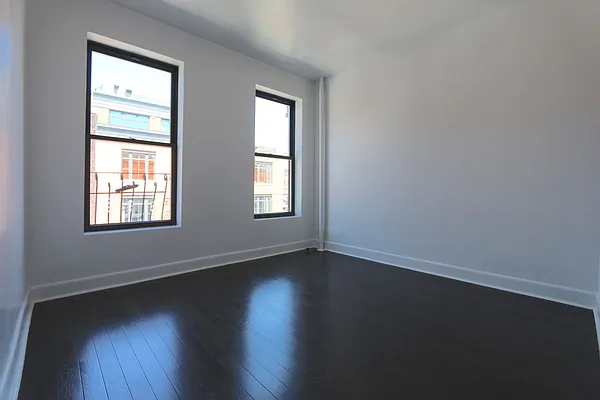 Rented by Compass | media 14