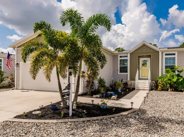 19240 Potomac Cir #696, North Fort Myers, FL 33917