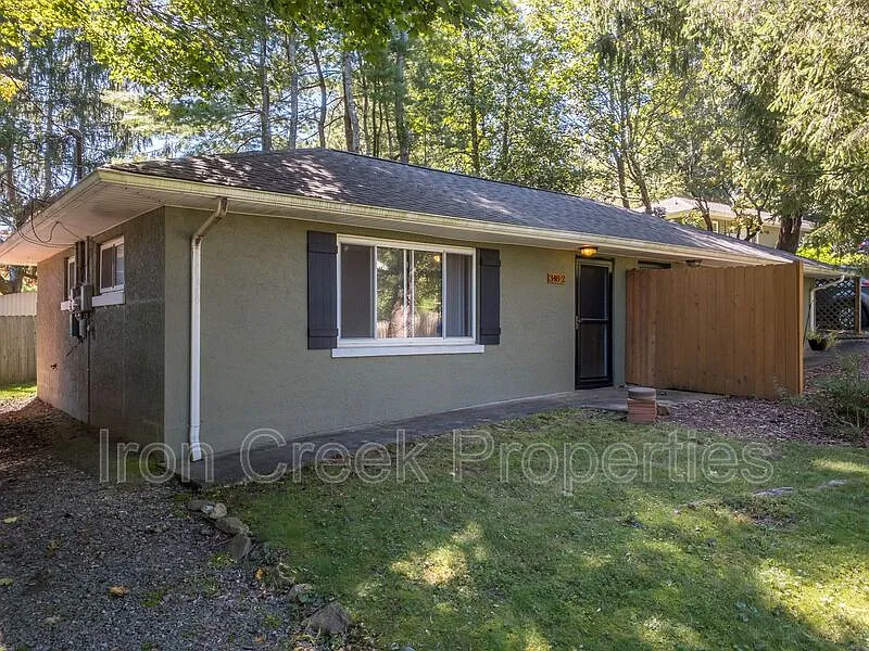 348 Cummins Rd #2