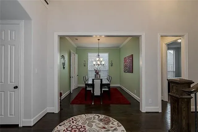 14613 Roselawn Ln — Photo 22