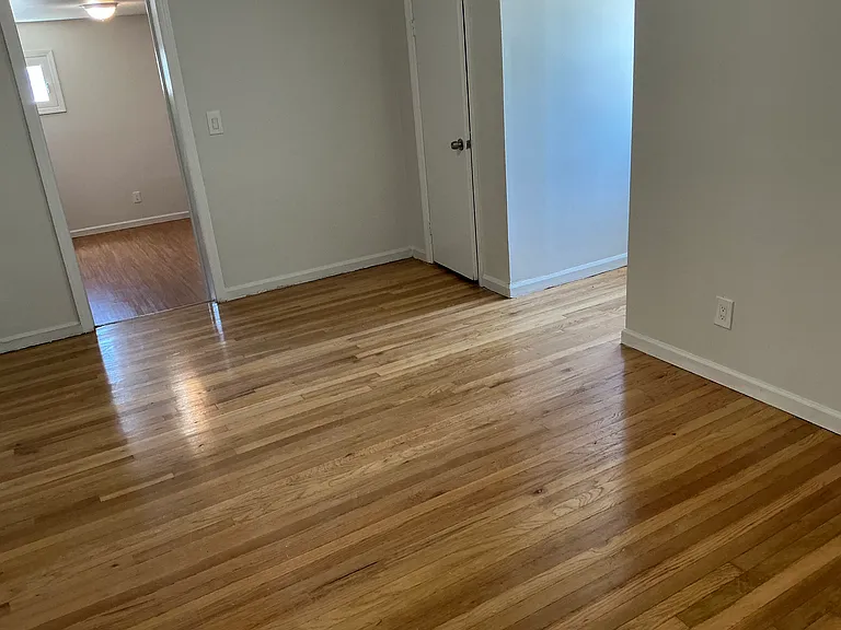 226 Livingston St #2 — Photo 8