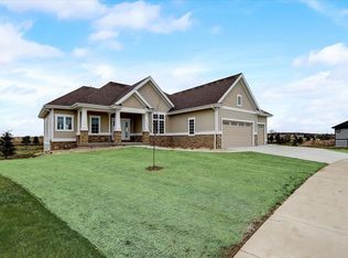 6237 Fountainhead Cir, Deforest, WI 53532