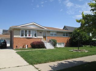 7220 W 74th St, Bridgeview, IL 60455