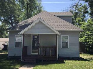 821 E 10th Ave, Hutchinson, KS 67501