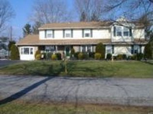 10 Oak Ln, Carneys Point, NJ 08069