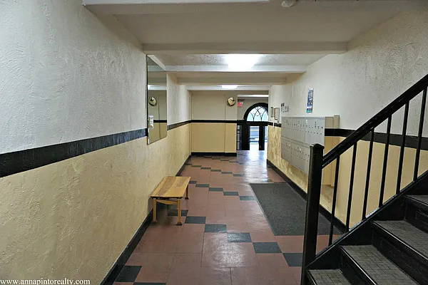 Rented by Anna Pinto Realty | media 16