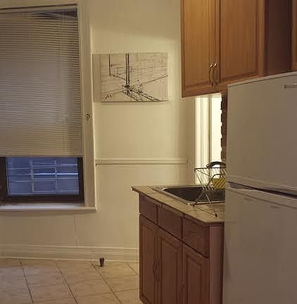 5th image of 177 Thompson St APT 8