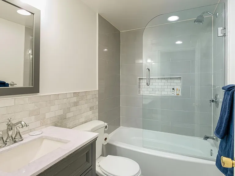 900 Maryland Ave NE #ENGLISH BASEMENT — Photo 15