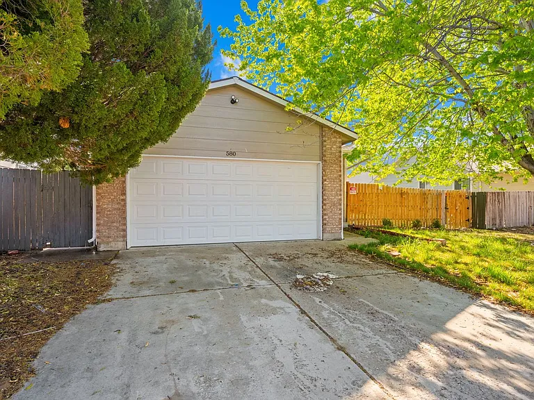 580 Upton Dr — Photo 29
