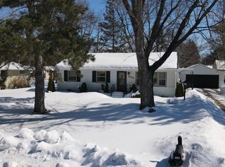 1996 Manton St, Saint Paul, MN 55109