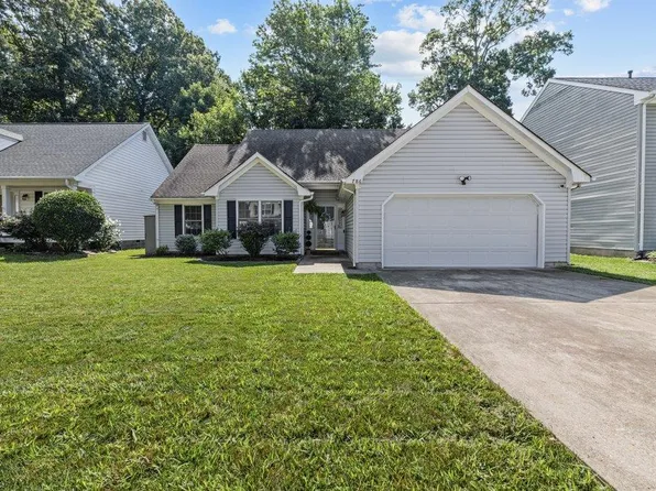 786 Michelle Dr, Newport News, VA 23601