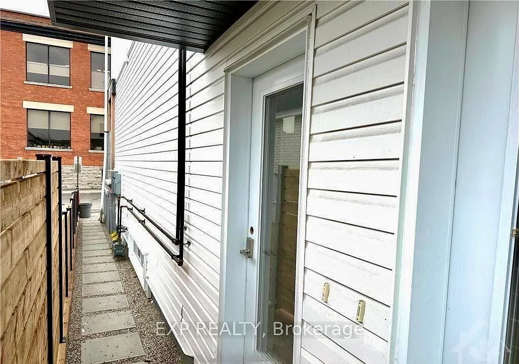 2 bed, $2,225 — Photo 2