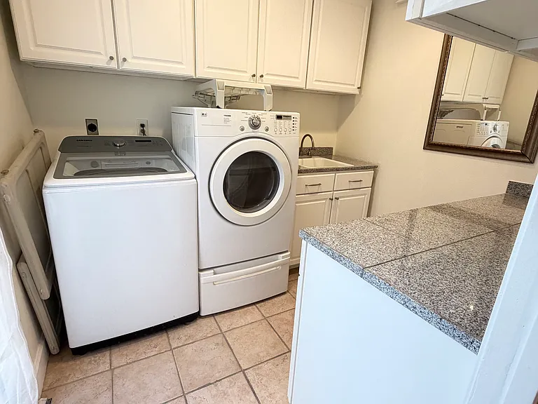 5701 Malaga Pl — Photo 18