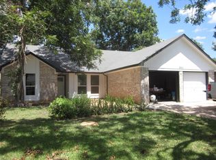 2011 Willow Bend Rd, Wharton, TX 77488