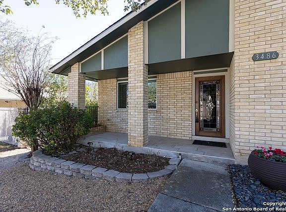 3rd image of 3486 River North Dr