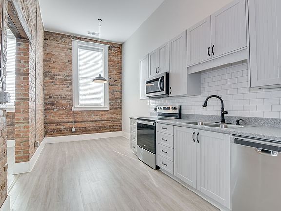 5th image of 164 N Louisville St APT 4