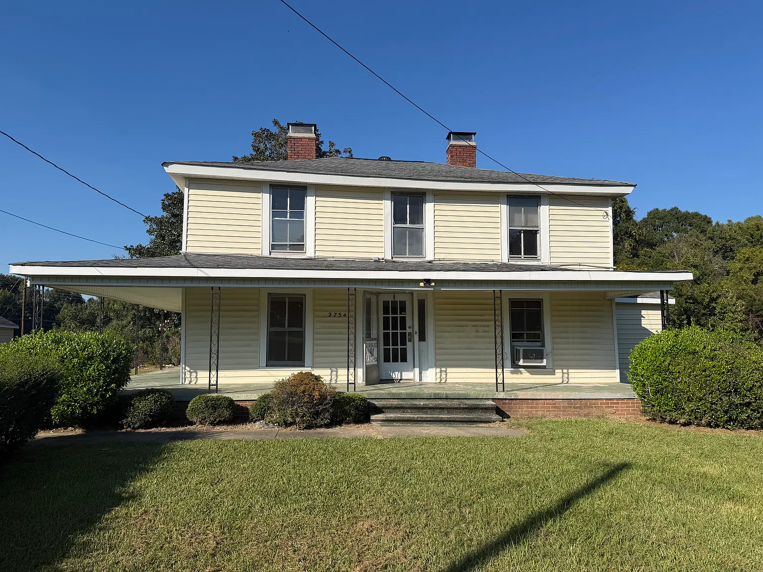 6 bed, 2052 sqft, $1,675 — Photo 2