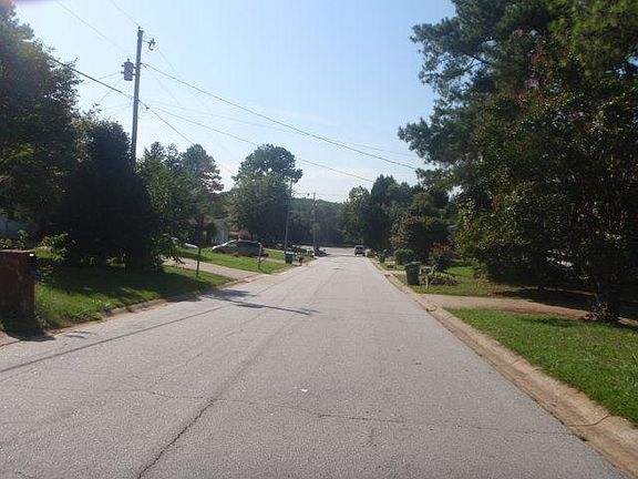 5th image of 1334 Country Downs Dr