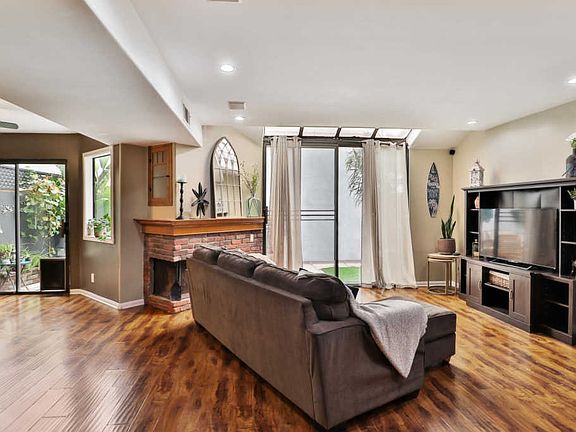 5th image of 1253 Tivoli Ln Unit 31
