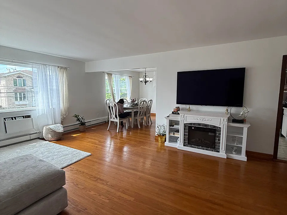 222 11th St #1