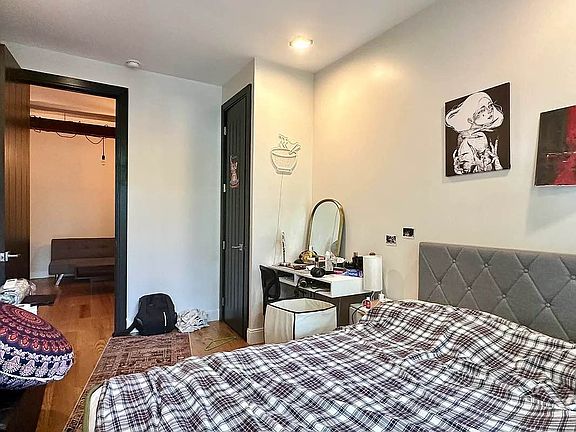 2nd image of 693 Chauncey St #3B