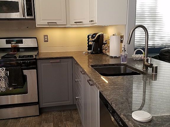 New Kitchen - sink area
