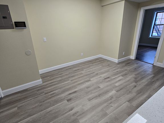 2nd image of 399 Walnut St #2R