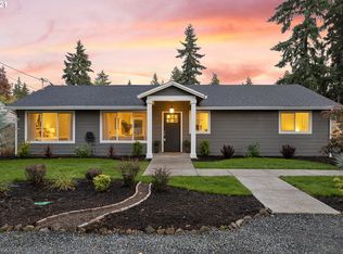 5944 SW Burma Rd, Lake Oswego, OR 97035