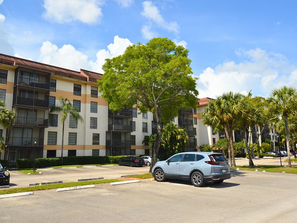 1st image of 5570 NW 44th Street #318a