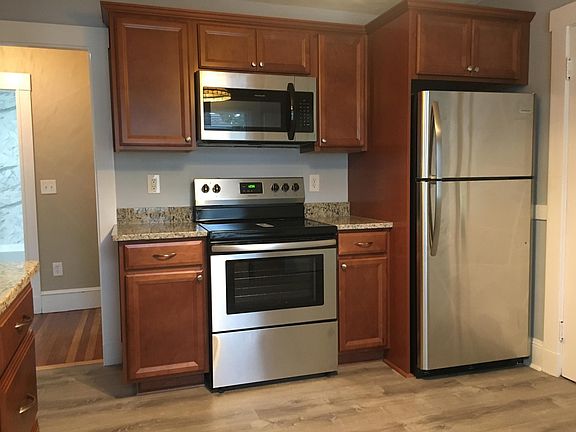 3rd image of 117 Waterston Ave #2