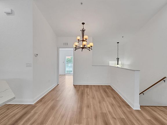 4th image of 7269 Fountain Palm Cir