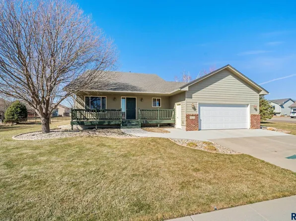 1601 S Discovery Ave, Sioux Falls, SD 57106