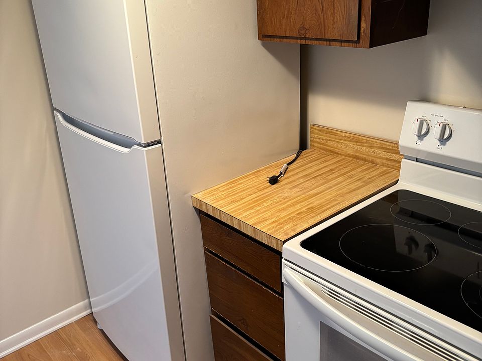 2nd image of 15 Mitchell Ave #2