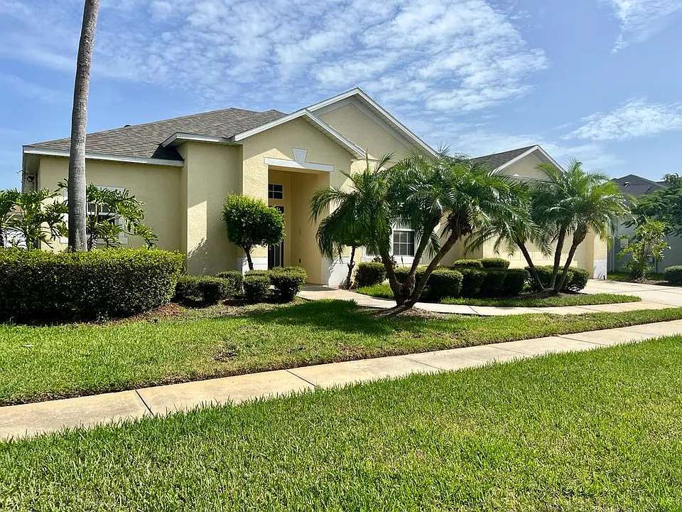 3805 Blue Dasher Dr