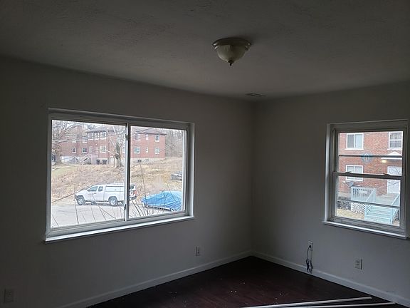 4th image of 3160 Bracken Woods Ln