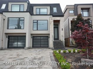 14B Pine Ave N, Mississauga, ON L5H 2P8