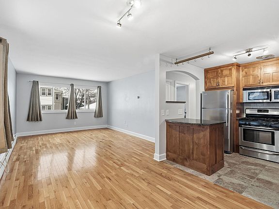 3rd image of 2507 Bryant Ave S APT 103