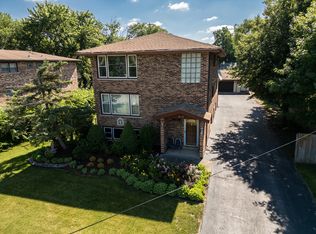 7819 Garden Ln, Justice, IL