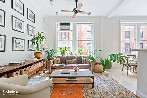 Sold by Sotheby's International Realty | media 2