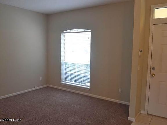 5th image of 1213 Peabody Dr E