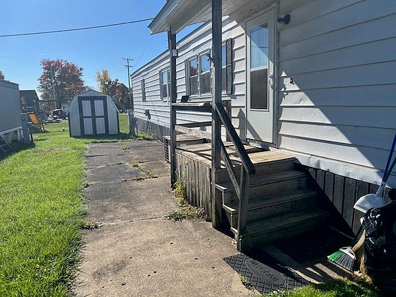 2nd image of 104 Park Dr