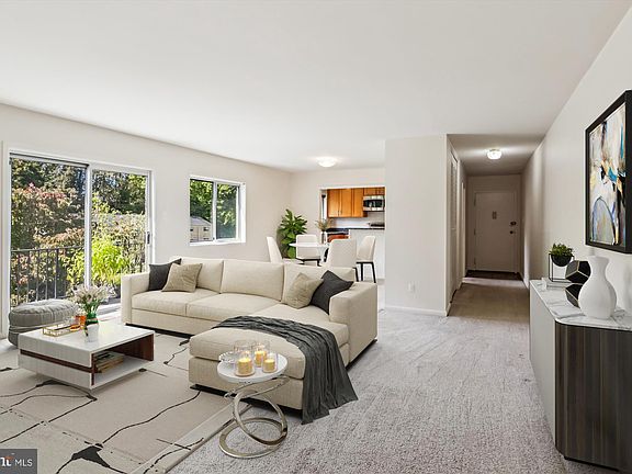 2nd image of 10606 Montrose Ave APT 204