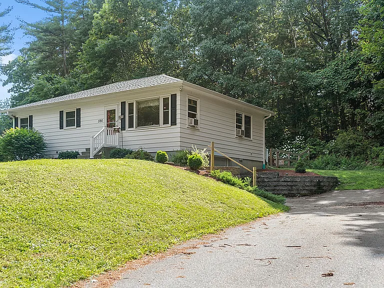590 Ashby State Rd — Photo 30