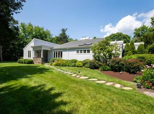 14 Rose Hill Rd, Water Mill, NY 11976