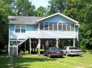 577 Yaupon Dr, Murrells Inlet, SC 29576