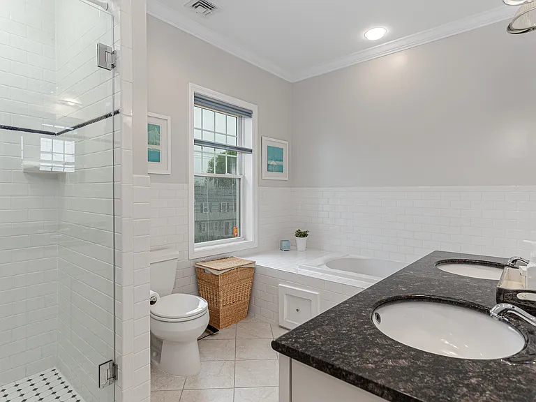 119 Seaside Ave #A — Photo 16