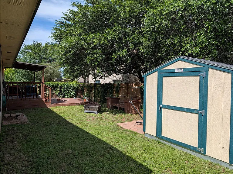 8007 Forbsdale Dr W — Photo 15