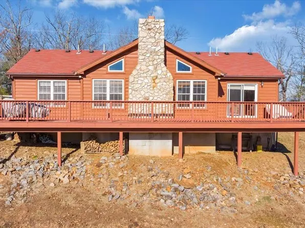 102 Big Bear Trl, Stuart, VA 24171