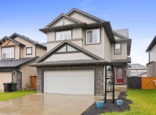 23 Meadowview Lndg, Spruce Grove, AB T7X 0N8